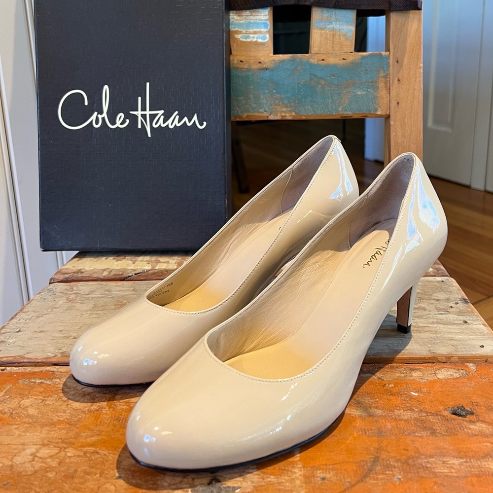 Cole Haan NikeAir nude pumps, Size 9.5B, like new, in box with dust bag - Picture 2 of 9